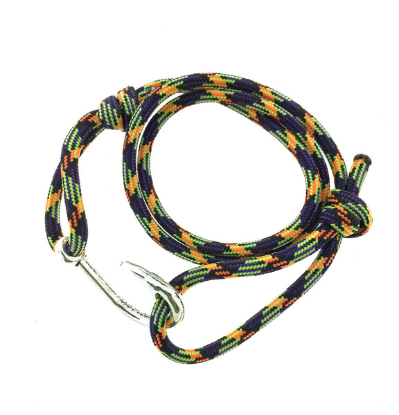 Paracord hook bracelet