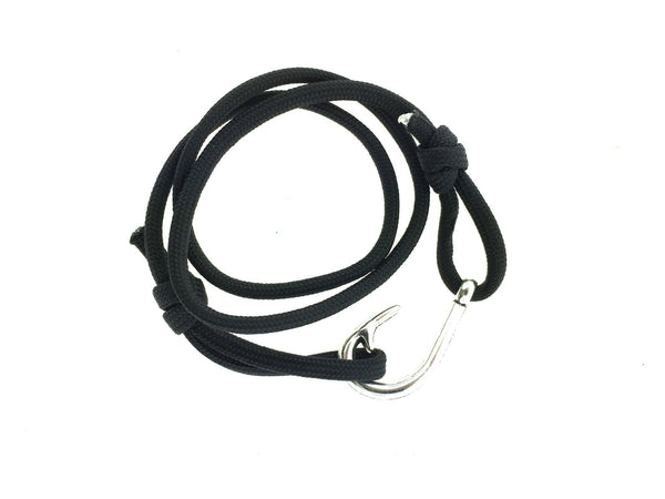 Paracord hook bracelet