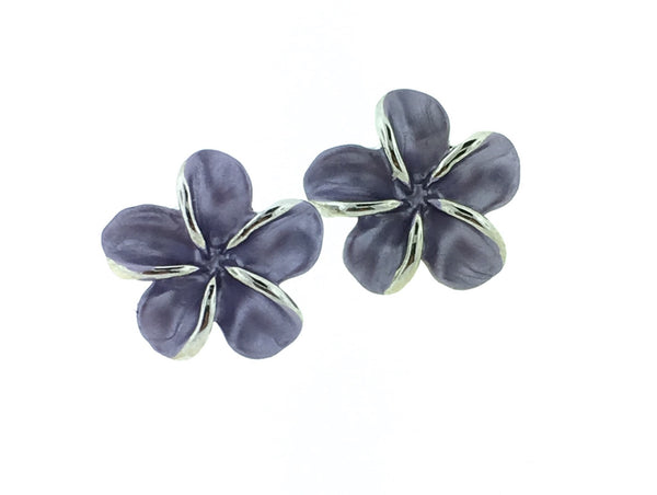 Platinum plated plumeria earrings with posts.